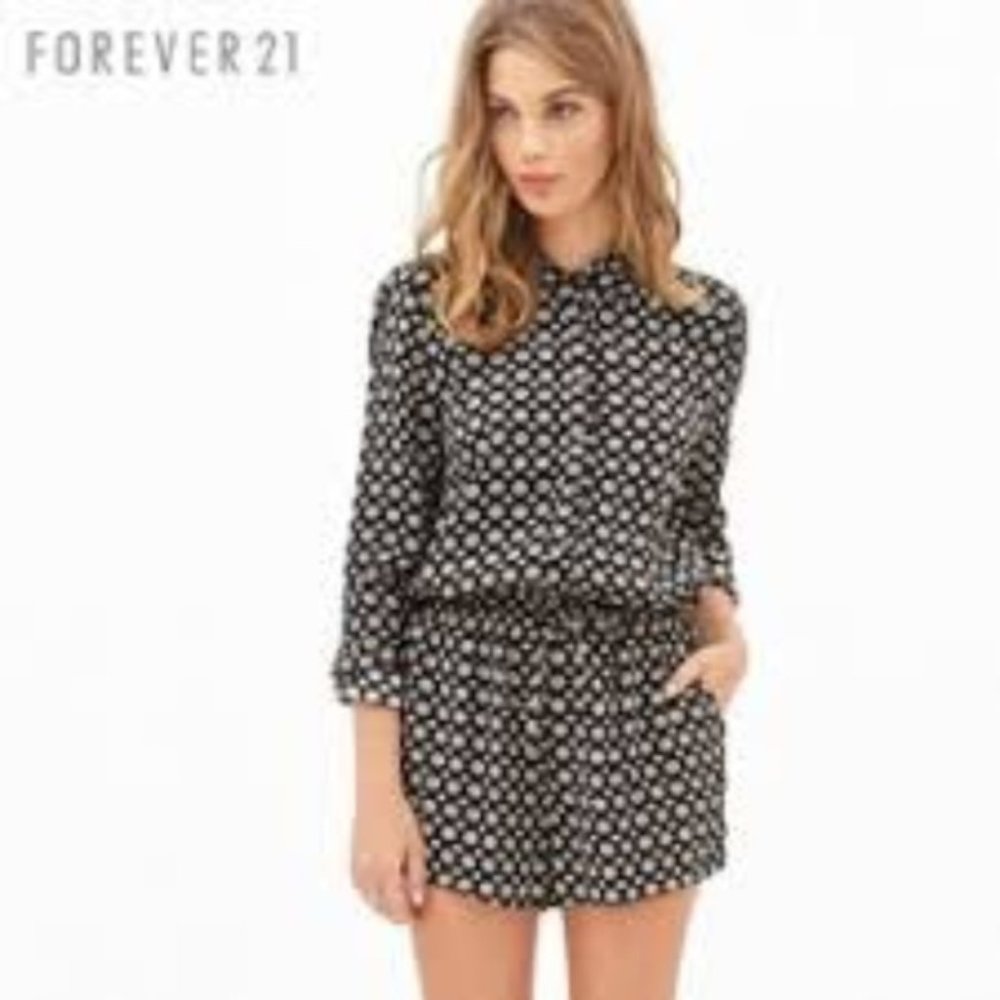 FOREVER 21 Women's Size Small Black Printed Long Sleeve Flowy Button Up Romper S